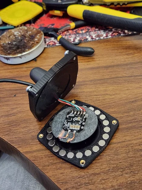 Sạc không dây MagSafe (không kèm kẹp gắn khe gió ô tô) - Image 4