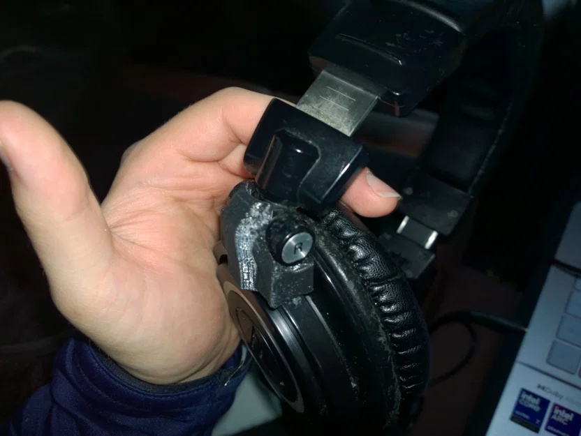 Sửa bản lề Audio Technica ATH-M50X (Gia cố) - Image 1