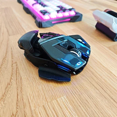 MadCatz M.M.O. 7+ pinky rest