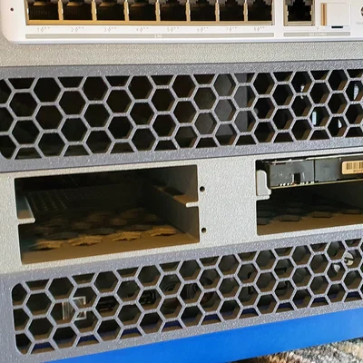 Module rack 10 inch 1U cho 4 ổ 2.5 inch HDD/SDD
