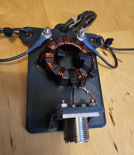 Khung giá đỡ BalUn di động cho ăng-ten dipole (FT140-43) - Image 1
