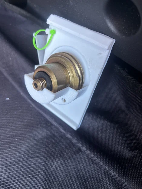 Dacia Sandero Stepway III – Ngàm giữ adapter LPG nam châm (TPU/ASA) - Image 5