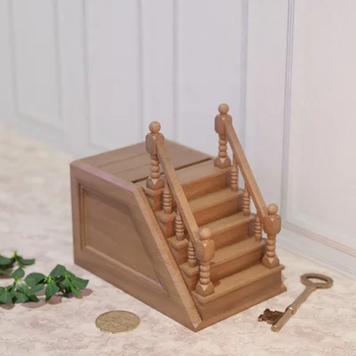 Antique Staircase — Mẫu trưng bày (Miễn phí)