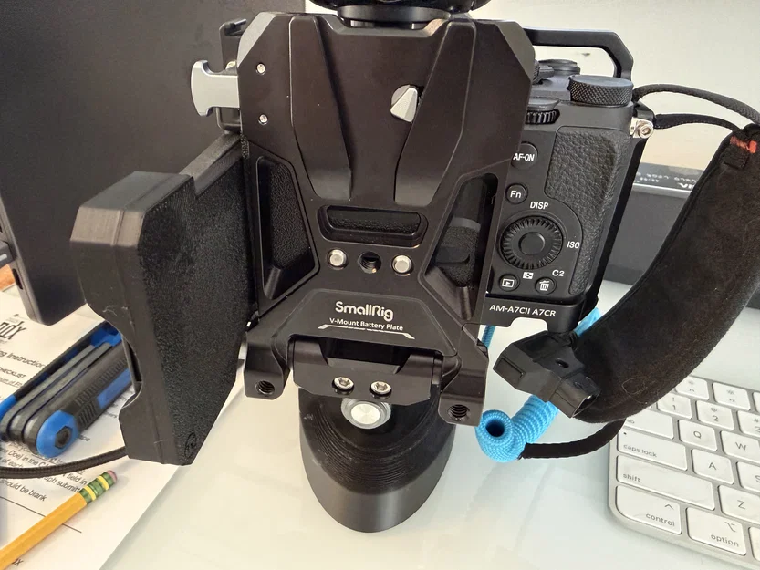 Miếng bảo vệ màn hình cho SmallRig V-mount (Bản cập nhật căn chỉnh) - Image 2