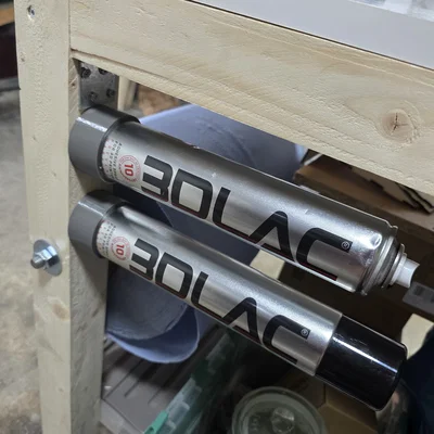 Giá đỡ bình keo 3DLac 3D in - Giải pháp treo tường gọn gàng tiện lợi