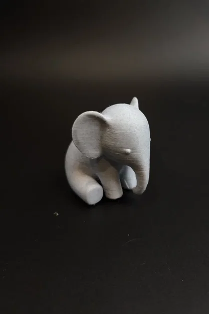 Chú Voi Chibi Khổng Lồ Dịu Dàng - Image 3