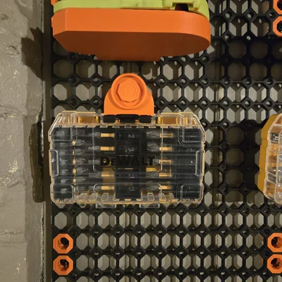 Giá đỡ hộp mũi DeWalt cho Multiboard — Reinforced Remix