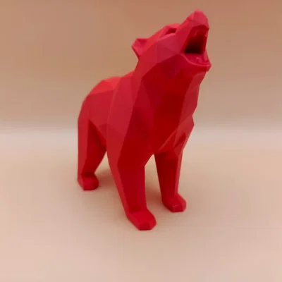 Tượng Gấu Gầm Low-Poly Hình Học (Geometric Roaring Bear Sculpture)