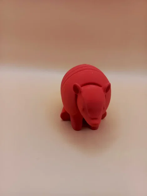 Tượng Armadillo Chibi Mịn Màu – Smooth Chibi Armadillo Sculpture - Image 2