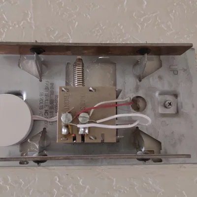 Nắp che chuông cửa Fasco ~7"×4" (Doorbell Chime Cover)