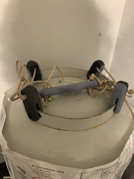 Bộ Móc Treo Bình Propane (Propane Hanger Set) - Image 1