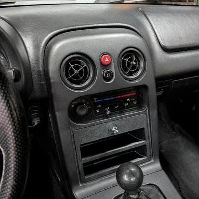 Radio Bluetooth Miata kèm ngăn chứa đồ bổ sung