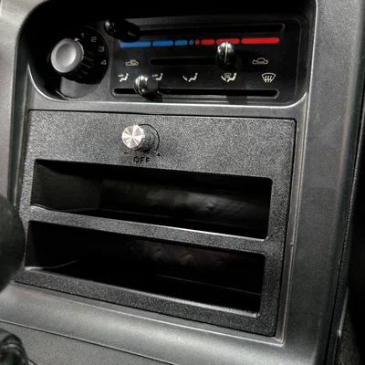 Radio Bluetooth Miata kèm ngăn chứa đồ bổ sung