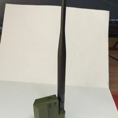 Vỏ (case) cho nRF52840 + SX1262 + pin 18650