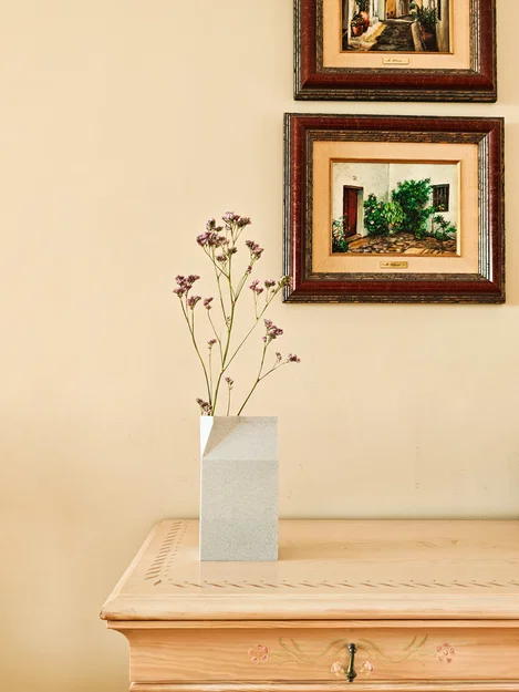 Bình hoa Tetrabrick Vase - Image 7