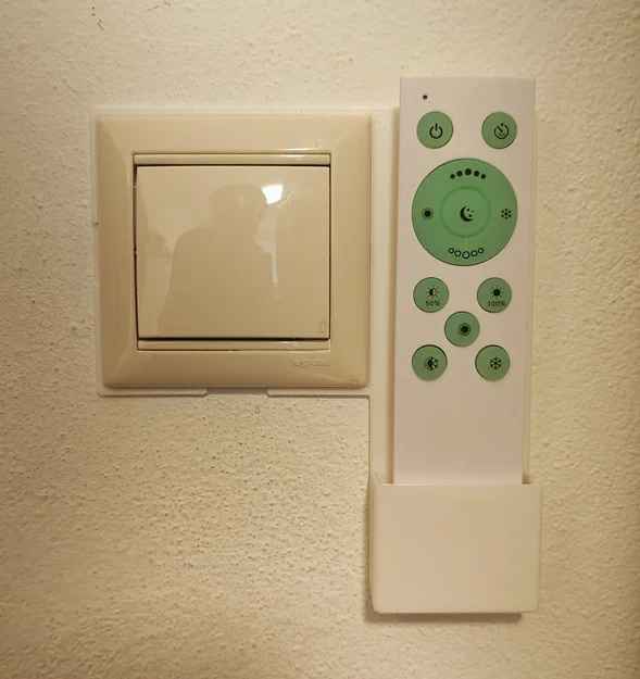 Giá đỡ remote control Legrand Valena - Image 1