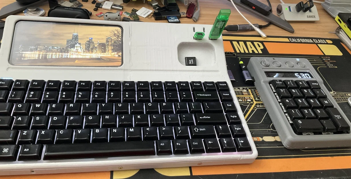 Vỏ cyber keyboard kèm monitor (cho Nuphy Node75 + Waveshare 6.25") - Image 1