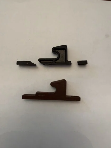 Chốt ngăn kéo RV / chốt TV (RV drawer / TV latch) - Image 1