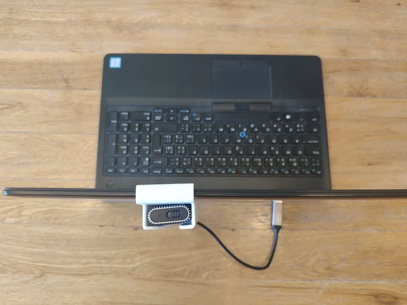 Giá treo ổ cứng ngoài lên màn hình laptop gọn gàng - Image 2