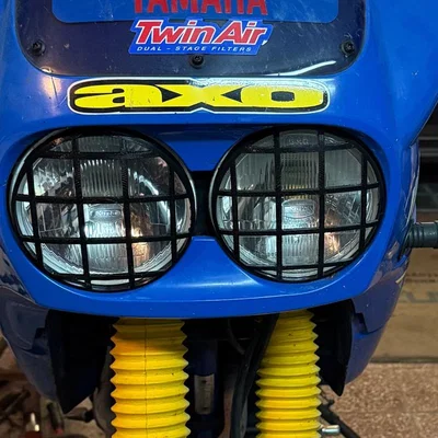 Lưới bảo vệ đèn pha Yamaha XT660 Tenere (Headlight Grill)