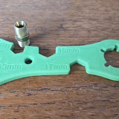 Cờ-lê đa năng 4 trong 1 cho bình gas và đầu nối - File in 3D