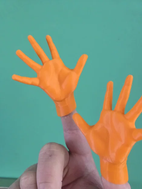 Tiny Hands High Five – Bàn Tay Mini Đeo Ngón Tay - Image 3