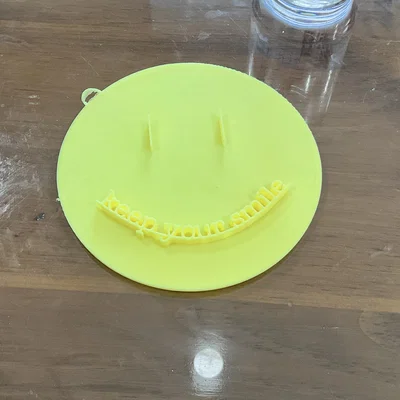 Móc khóa “Keep Your smile keychain”