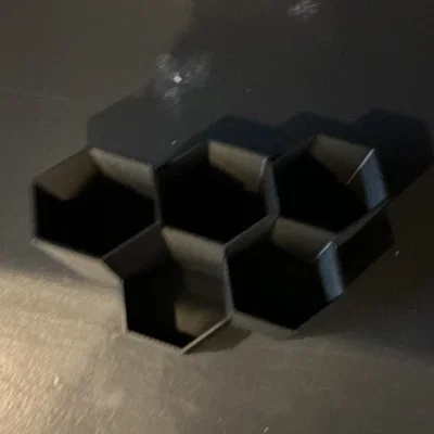 Honeycomb Caddy – Khay Cắm Bút Honeycomb Gọn Nhẹ