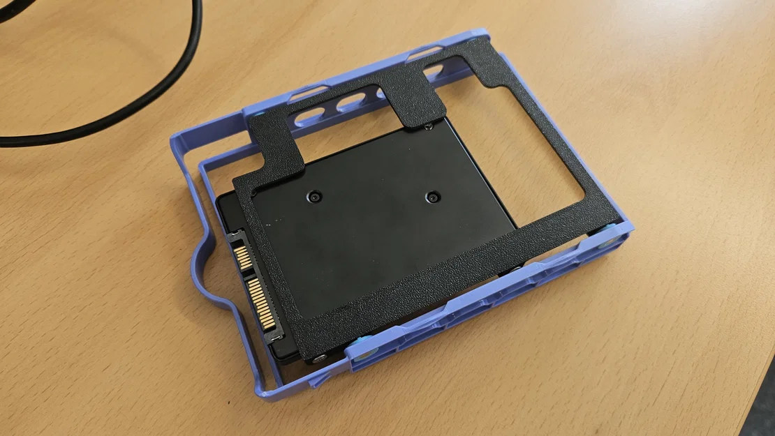 Adapter gắn ổ 2.5" HDD/SSD vào khay 3.5" HDD - Image 2