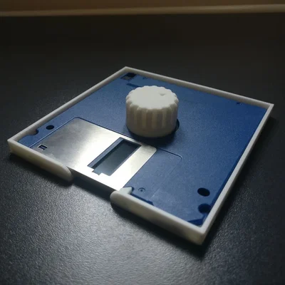 Dụng cụ vệ sinh đĩa mềm 3.5 inch (3.5inch Floppy Disk Cleaning Tool)