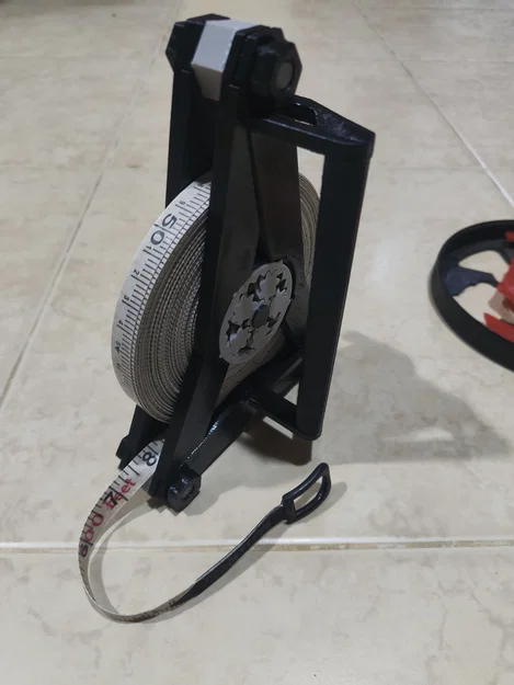 Vỏ cuộn thước dây dài – có tay cầm bên hông & núm cuốn - Image 1