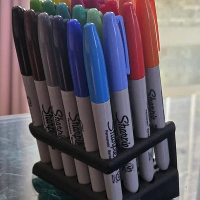 Kệ để bút Sharpie nhỏ gọn (24 cây Sharpie)