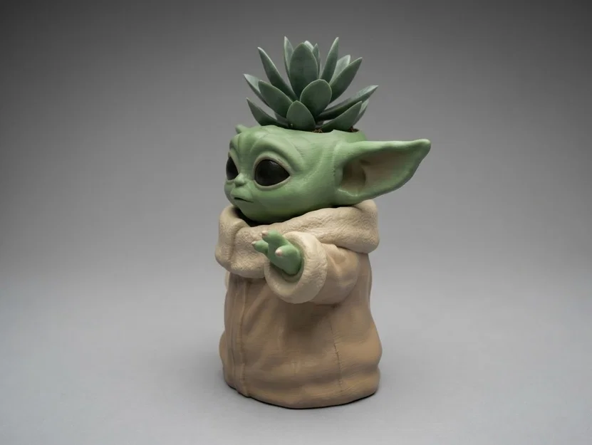 Chậu cây Baby Yoda/Grogu dáng đứng – bình trang trí kiểu Standing Grogu - Image 2