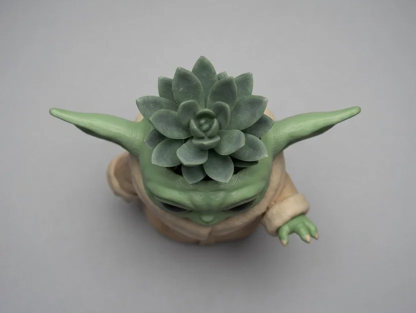 Chậu cây Baby Yoda/Grogu dáng đứng – bình trang trí kiểu Standing Grogu - Image 3