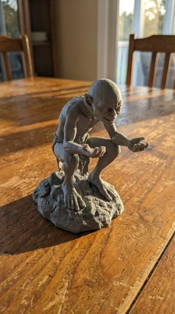 Ống Cắm Bút Lấy Cảm Hứng Từ Gollum - Image 3