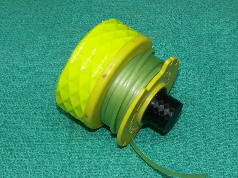 Tay giữ cuộn quấn dây Ryobi String Trimmer (Spool Rewind Holder) - Image 1