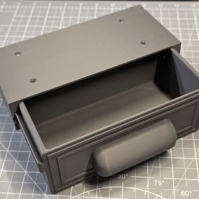 LatchDrawer Mini – Ngăn kéo lưu trữ gọn dưới bàn có chốt gài