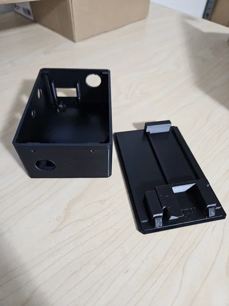 Mẫu Hộp Đựng Thiết Bị Điện Tử Đa Năng In 3D (Box and Lid) - Image 1