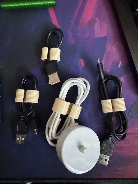 Kẹp giữ dây cáp thông minh tùy chỉnh (Parametrical Cable Clip) - Image 1