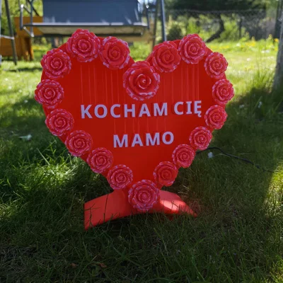 Trái tim string art cho Ngày của Mẹ
