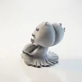 Tượng Chibi Em Bé Ôm Trái Tim – File STL 3D In Được - Thumbnail 3