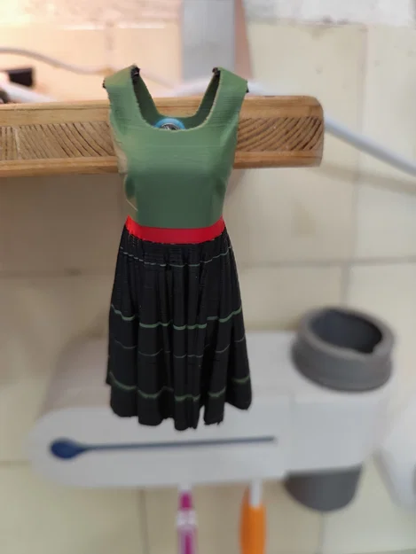 Giá đỡ bàn chải đánh răng hình áo vest và váy - Image 1
