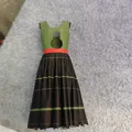 Giá đỡ bàn chải đánh răng hình áo vest và váy - Thumbnail 8