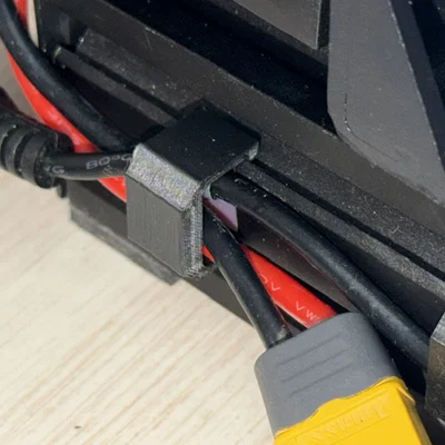 Clip cố định dây cáp lớn cho máy in 3D (Ender 3)
