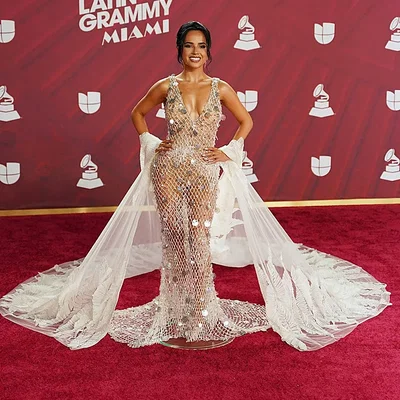 Becky G trong thiết kế của Tony Ward Couture