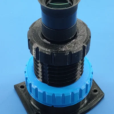 Bộ lấy nét xoắn không xoay (non-rotating helical focuser) dùng collet cho kính Hadley