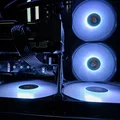 Giá đỡ GPU thiết kế tối giản cho vỏ máy tính dạng bể cá - Thumbnail 3