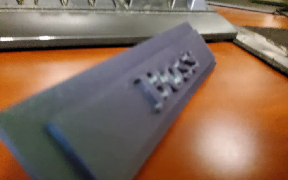 Biển tên để bàn Mini Boss - Phụ kiện trang trí bàn làm việc 3D - Image 3