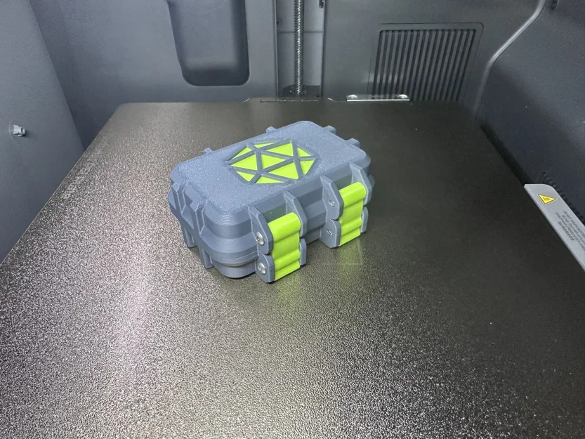 Hộp Đựng Xúc Xắc Rugged Multipart - Image 2
