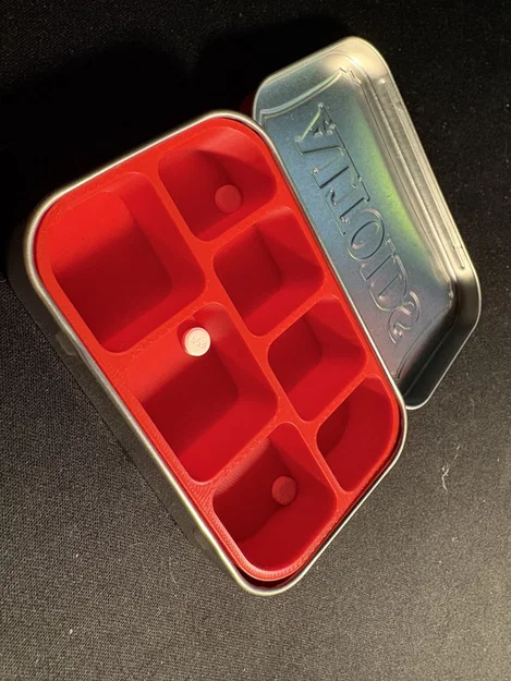 Khay chia thuốc 3D thông minh cho hộp thiếc Altoids - Image 1
